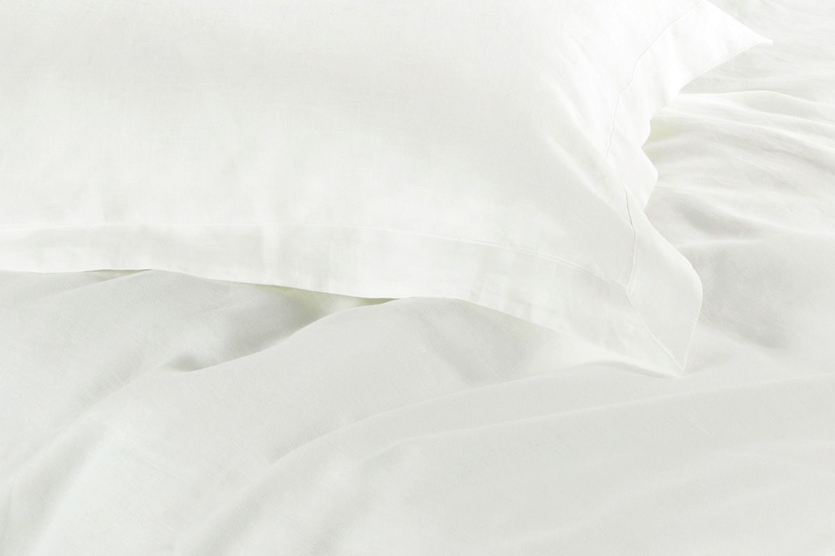 1000TC White Tailored Quilt Cover Set - 3PC