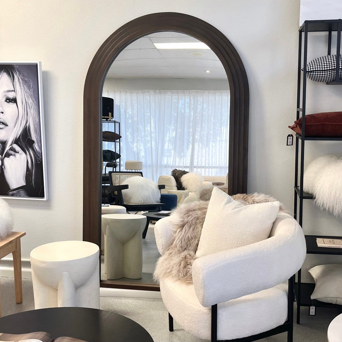 Sierra Arched Step Mirror – Walnut