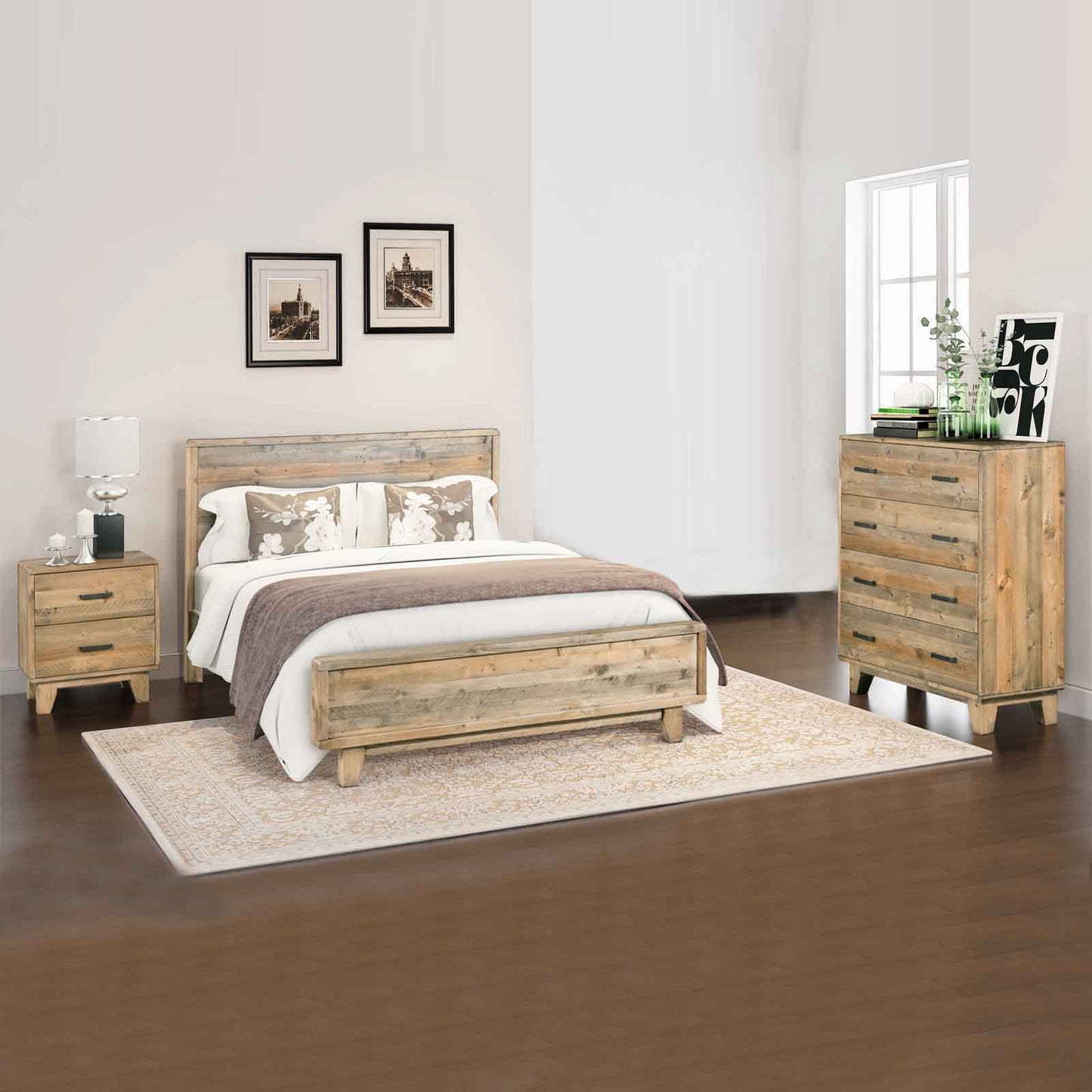 King Size | 4 Pieces Bedroom Suite in Solid Wood