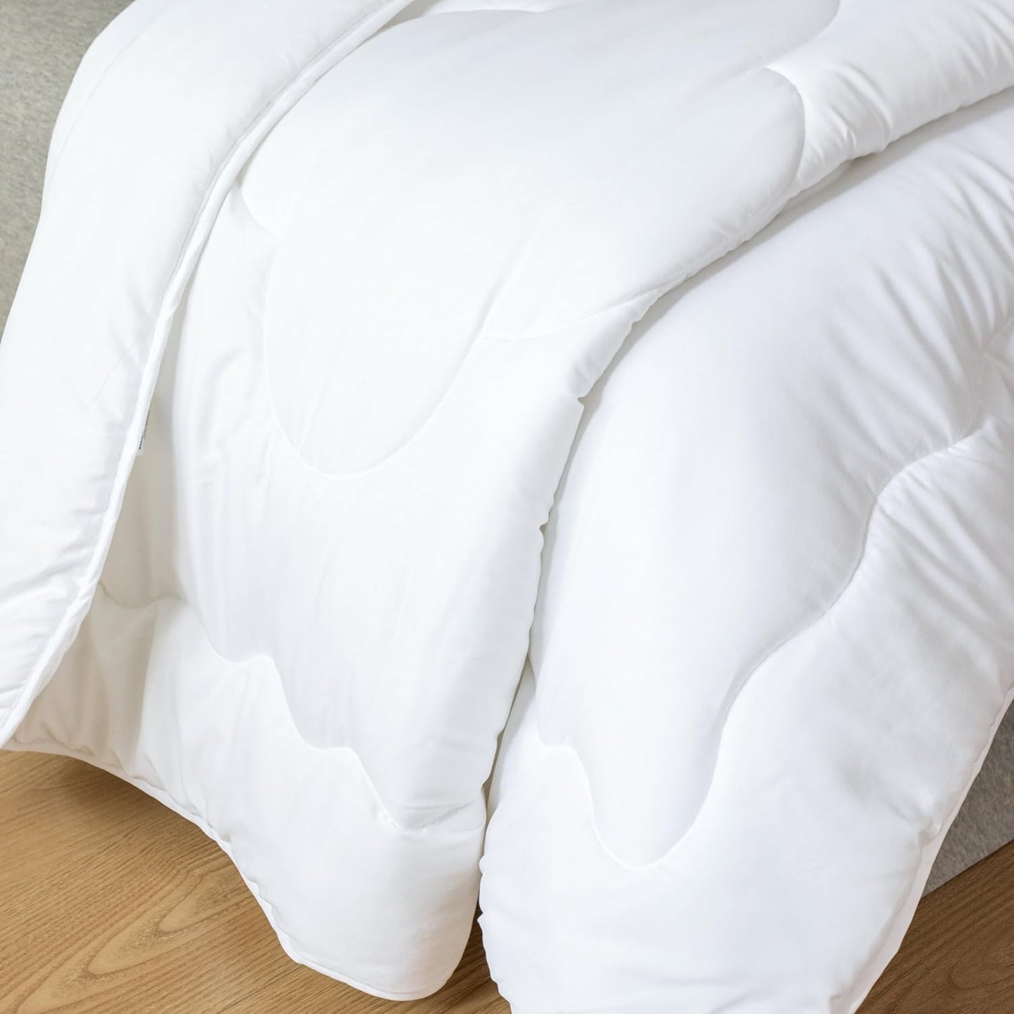 Premium Bamboo Microfiber Quilt - King