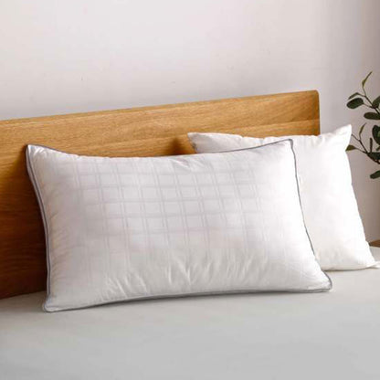 Deluxe Hotel Standard Pillow Soft 45 x 70 cm
