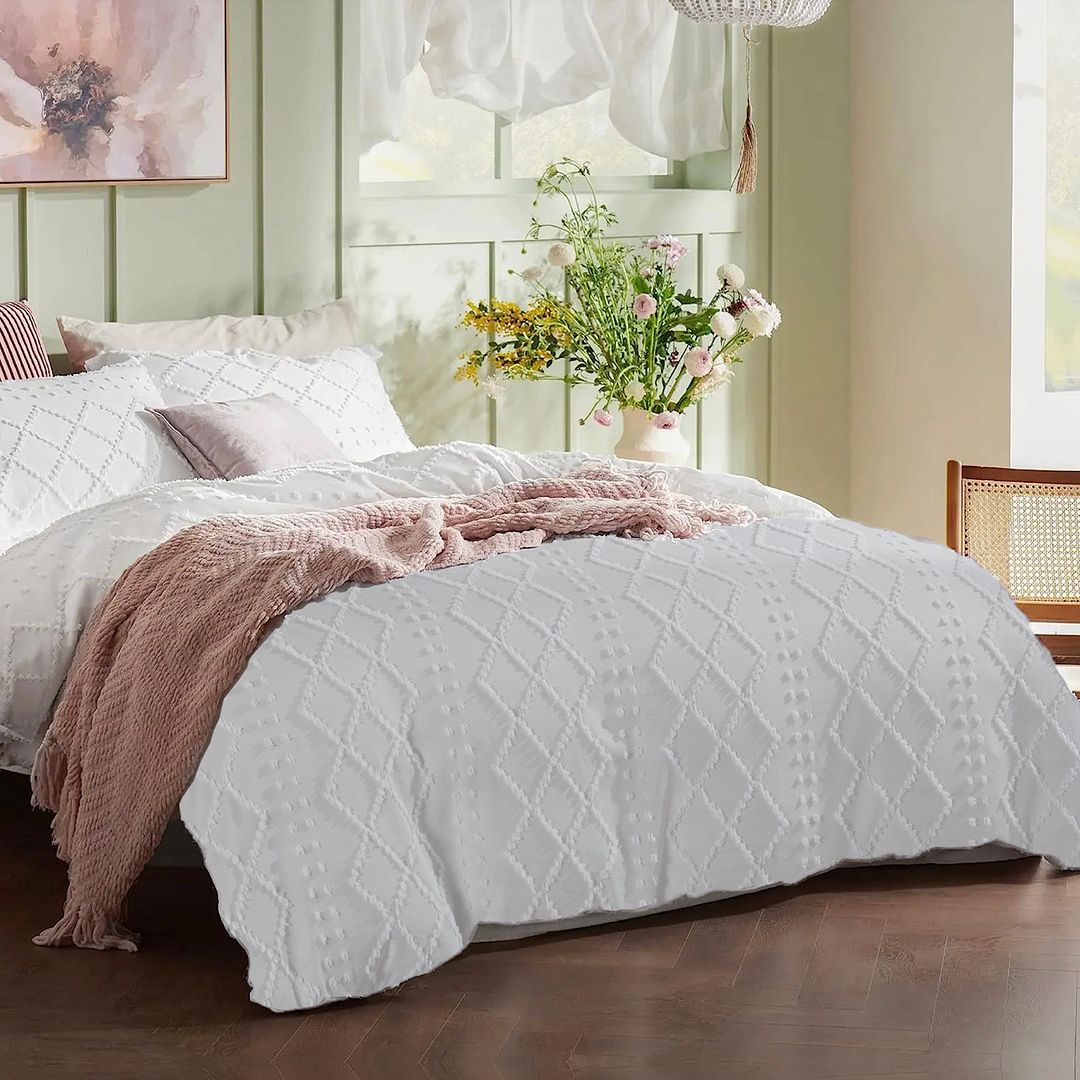 Tufted Boho Embroidery Quilt Cover Set - White - Super King Size