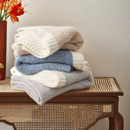 Chenille-Knit Throw Blanket - Black & White